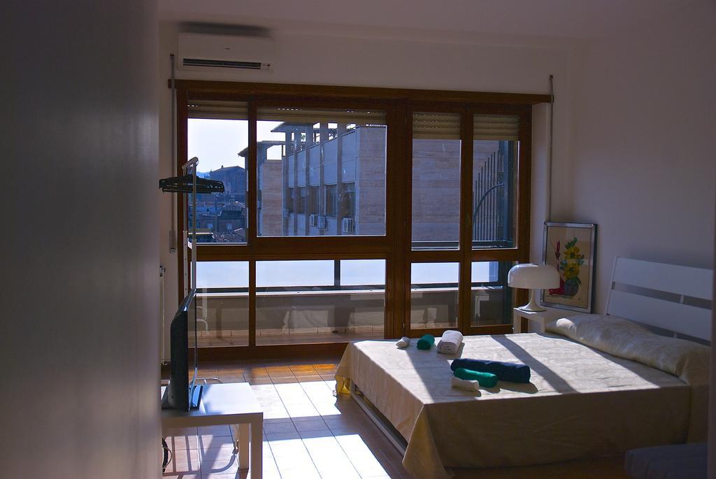 The Ugly View Apartment