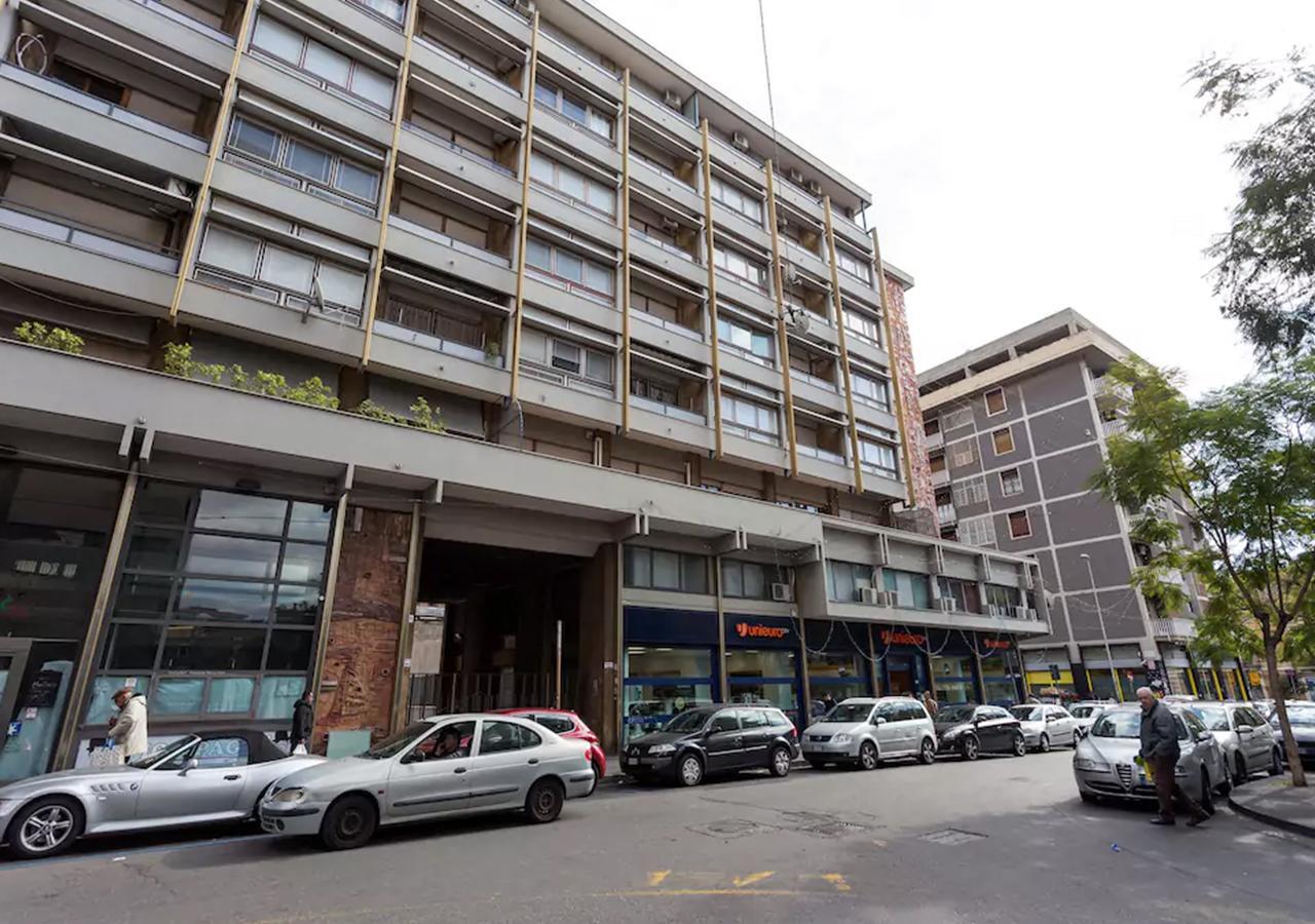 The Ugly View Apartment Catania